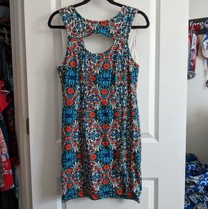 Short geometric dress